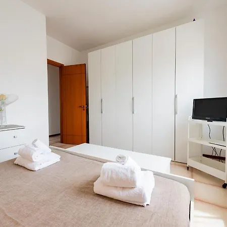 Appartamento Guesthost - Lovely Flat 100m From Sea With Terrace Francavilla Al Mare