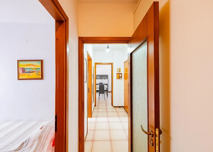 Guesthost - Lovely Flat 100m From Sea With Terrace *