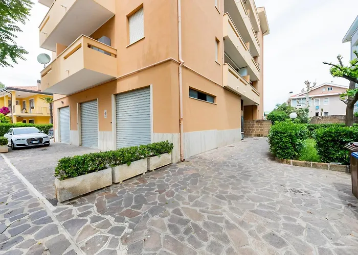 Guesthost - Lovely Flat 100m From Sea With Terrace فرانكافيلا أل ماري