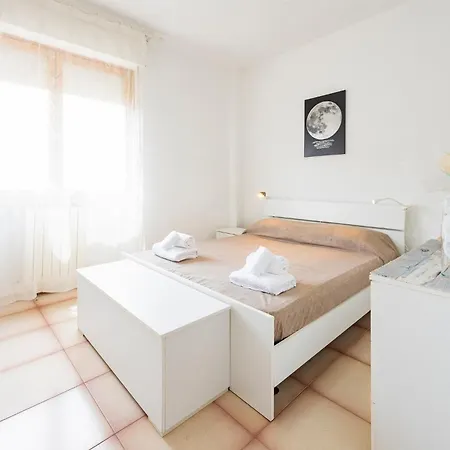 Guesthost - Lovely Flat 100m From Sea With Terrace فرانكافيلا أل ماري