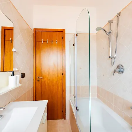 Guesthost - Lovely Flat 100m From Sea With Terrace * Francavilla Al Mare