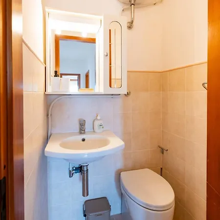 شقة Guesthost - Lovely Flat 100m From Sea With Terrace