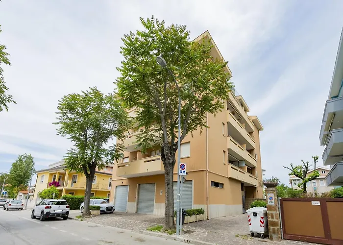 アパート Guesthost - Lovely Flat 100m From Sea With Terrace フランカヴィッラ・アル・マーレ